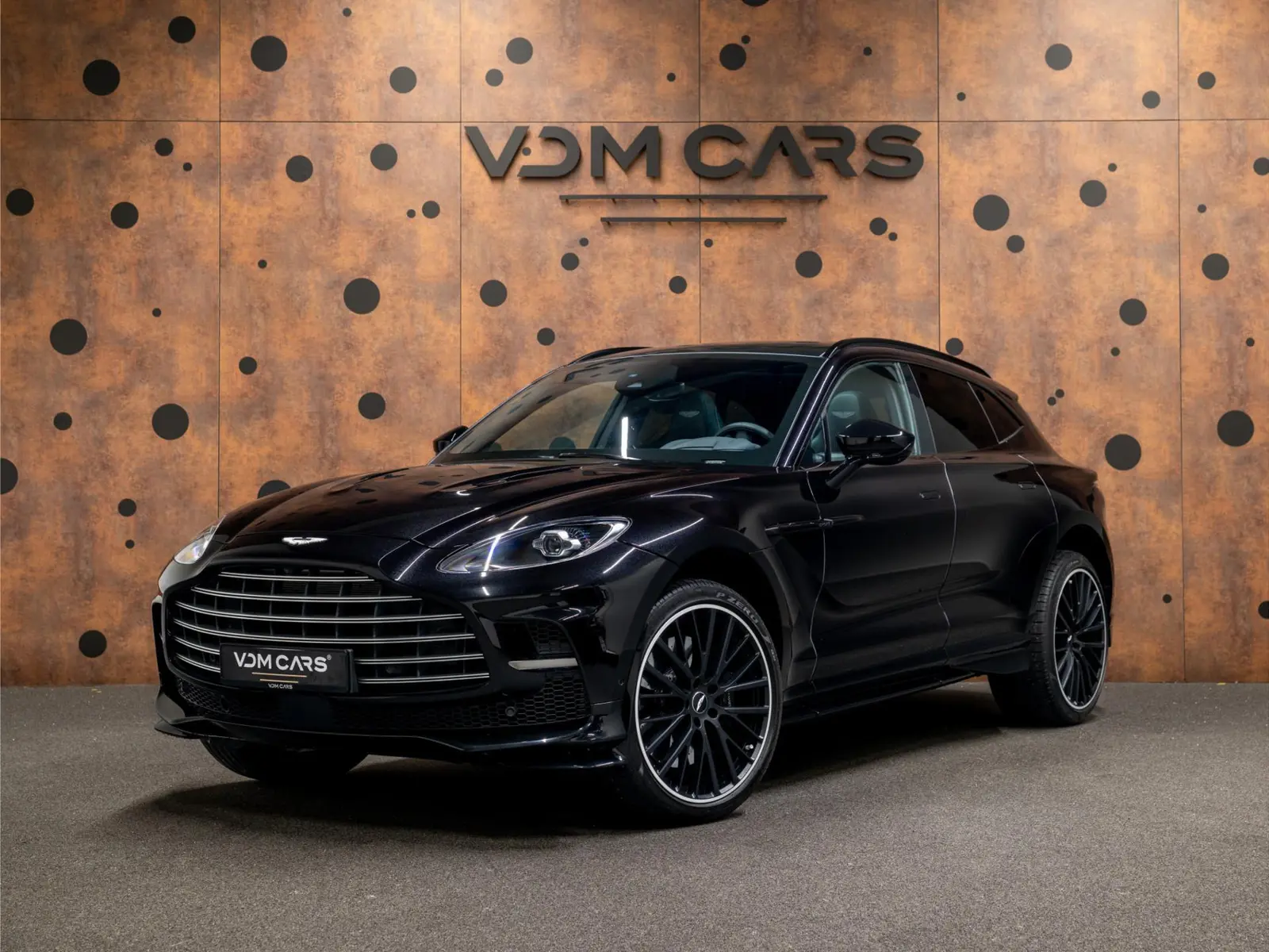 Aston Martin DBX707 uit 2024 voor € 239.900