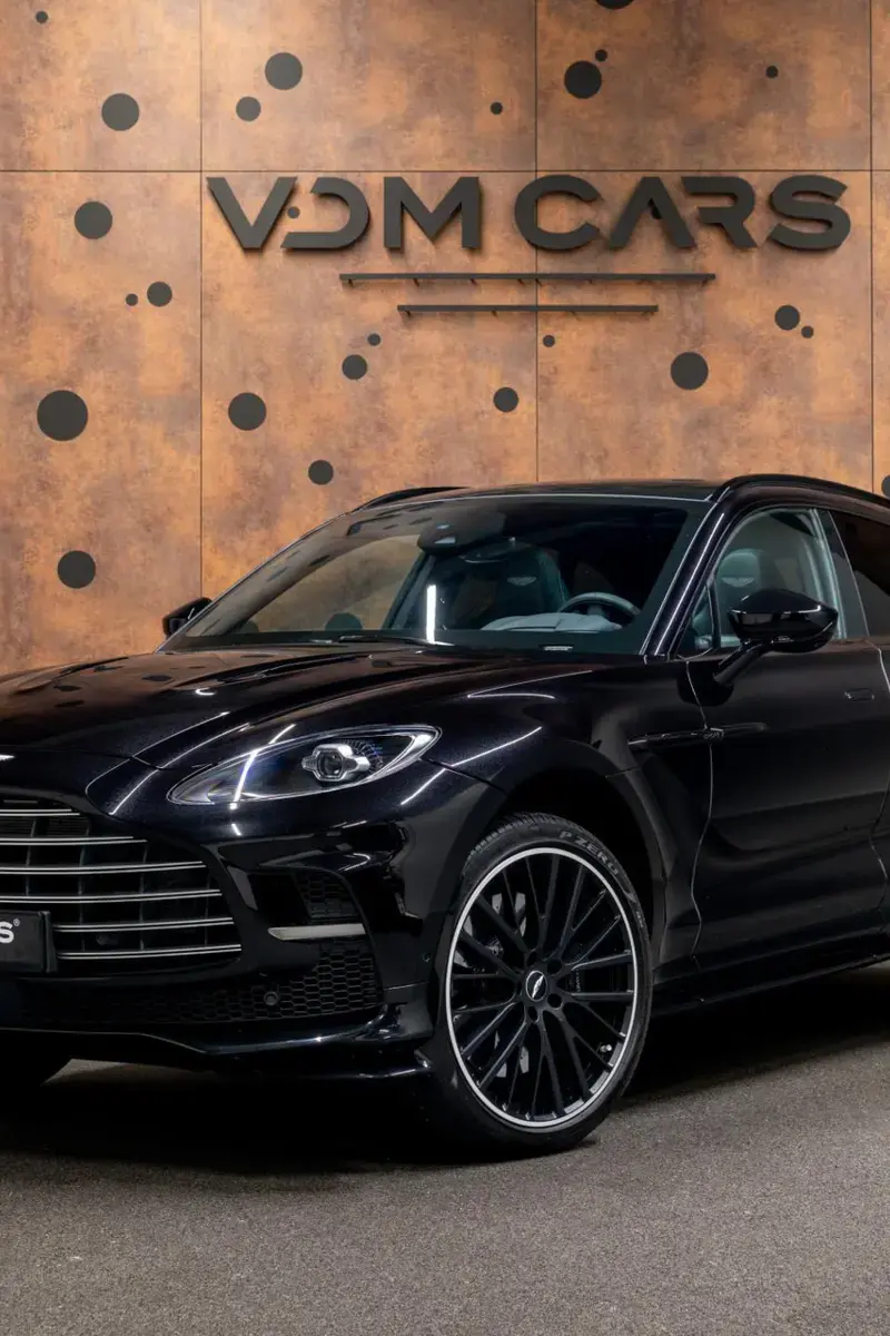 Aston Martin Dbx