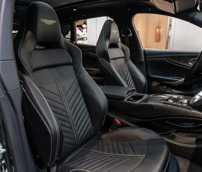 Aston Martin DBX707 uit 2022 bij DNA Cars voor € 199.995