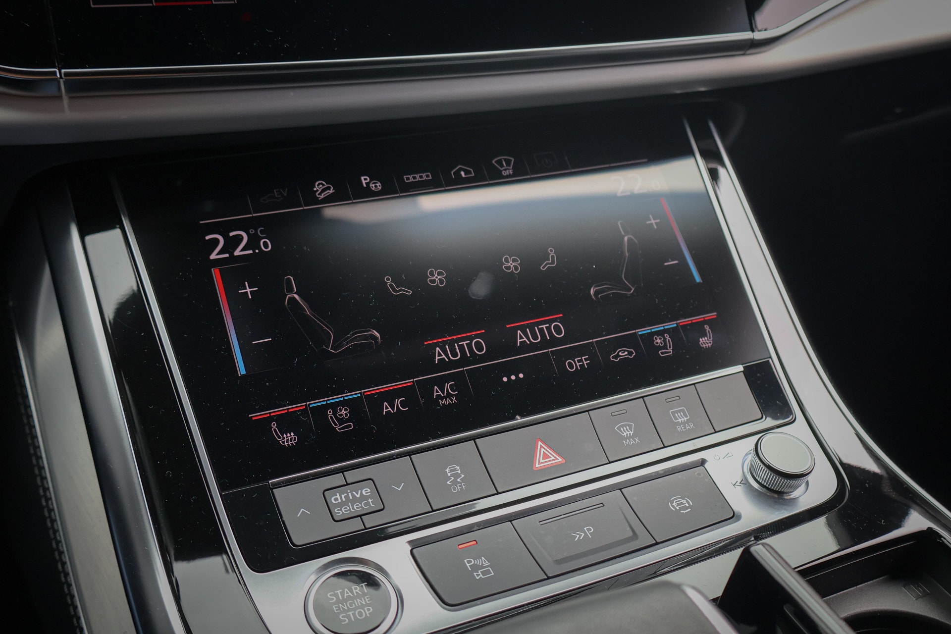 Audi Q8, foto 6