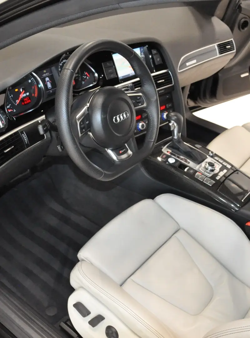 Audi RS6 Avant Exclusive C6, foto 2