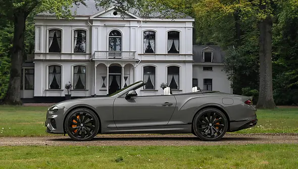 Bentley Continental GTC V8 Hybrid uit 2026 met 680 pk