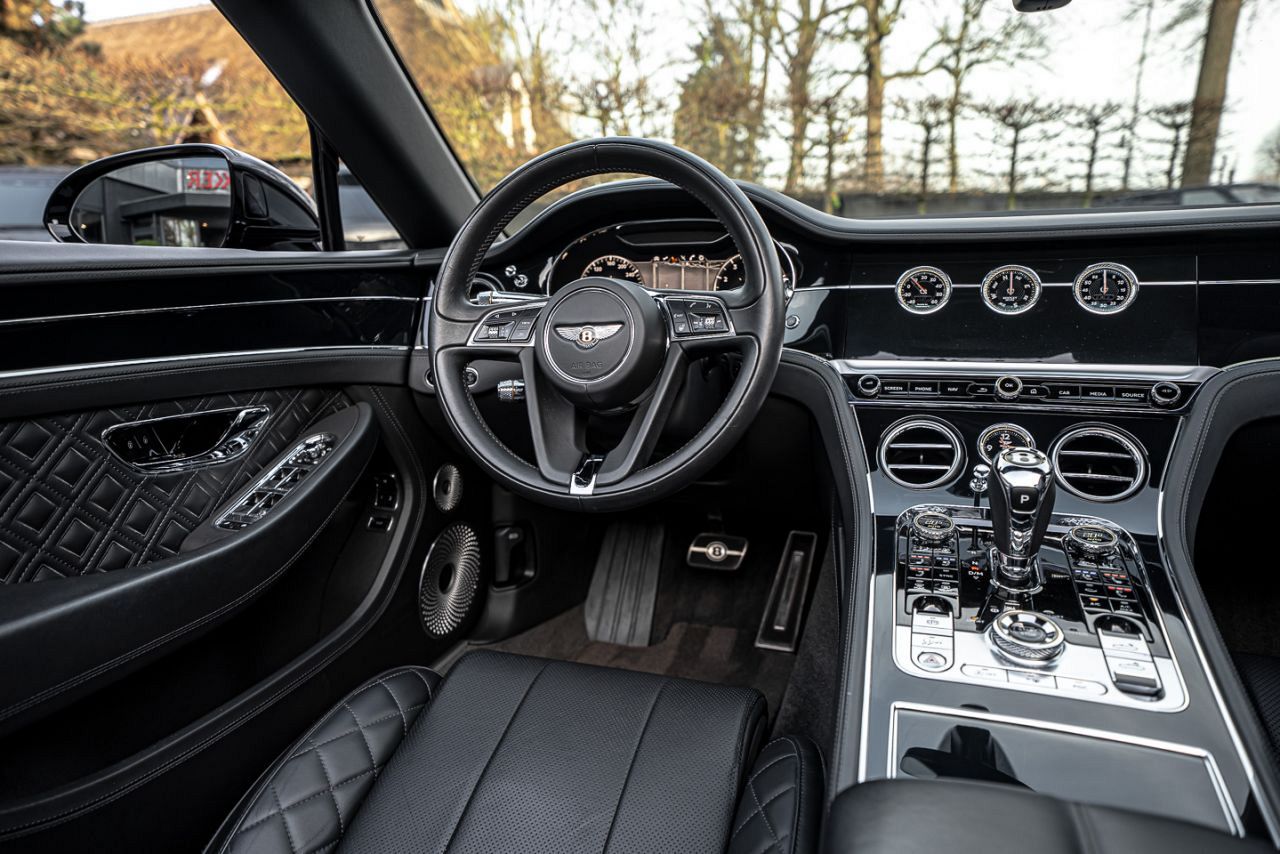 Bentley Continental GTC W12 Mulliner, foto 3