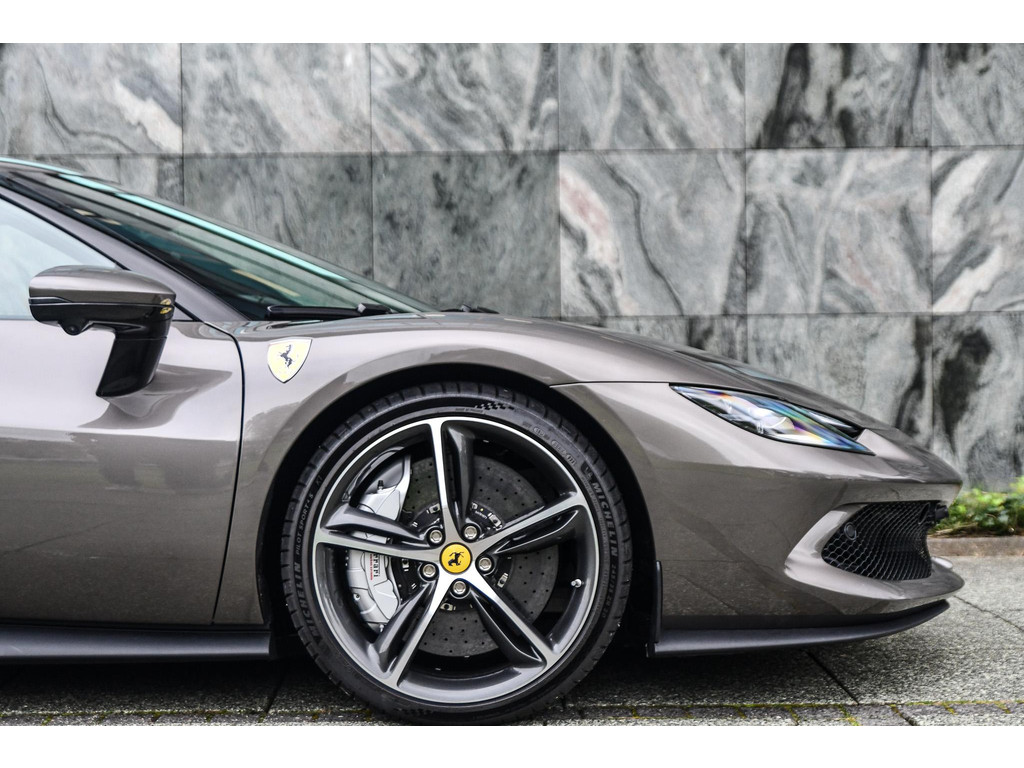 Ferrari 296 GTB, foto 5