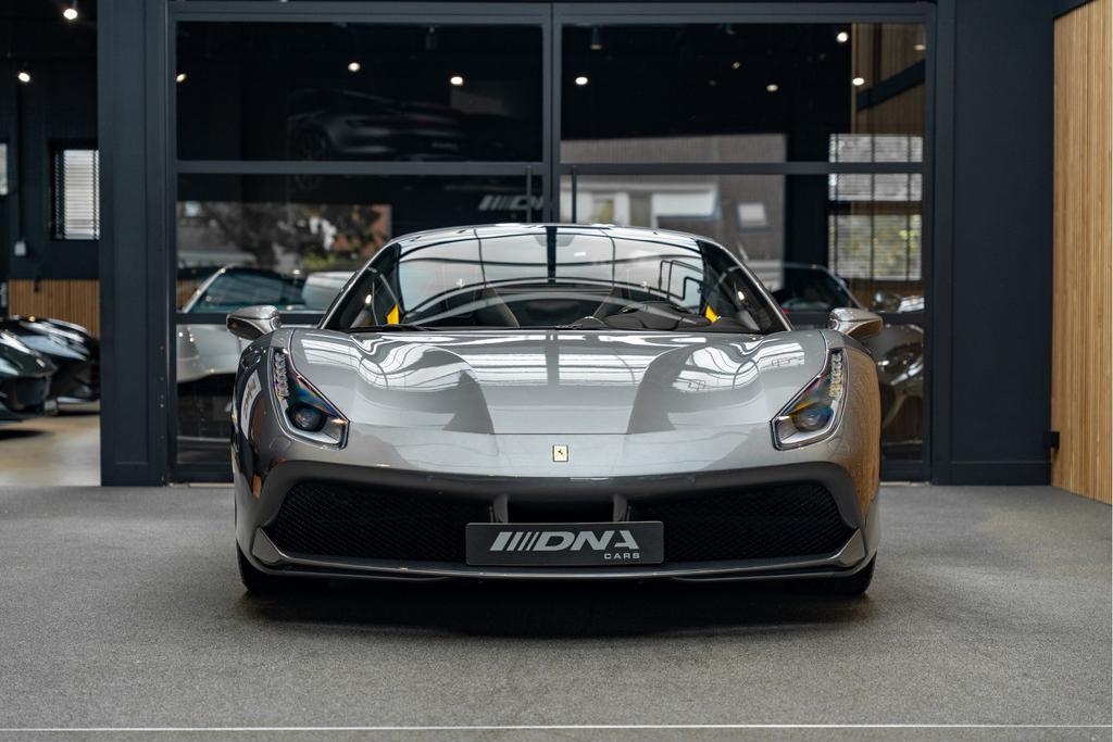 Ferrari 488 Spider, foto 2