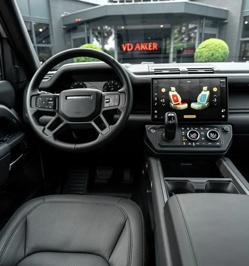 Land Rover Defender 110 P300e X-Dynamic HSE URBAN, foto 3