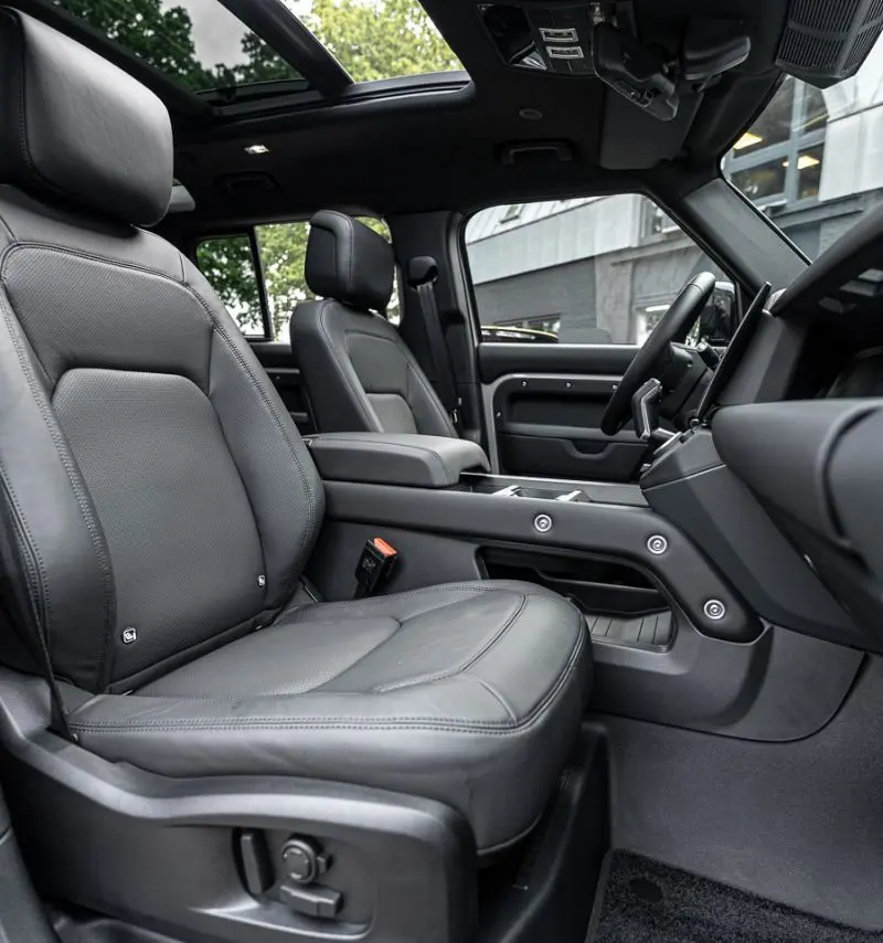 Land Rover Defender 110 P300e X-Dynamic HSE URBAN, foto 4