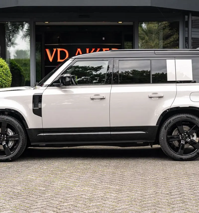 Land Rover Defender 110 P300e X-Dynamic HSE URBAN, foto 6