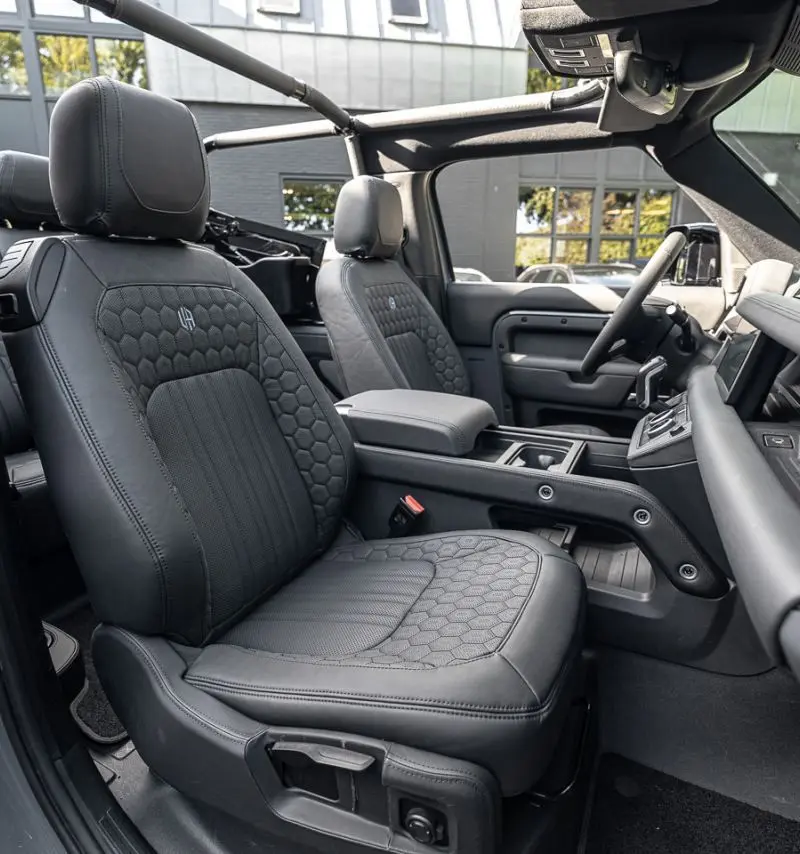 Land Rover Defender 90 P400 3.0-V6 URBAN Convertible, foto 3