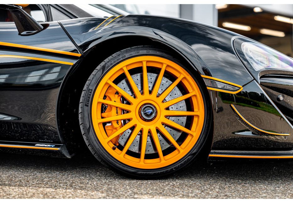 McLaren 620R, foto 6