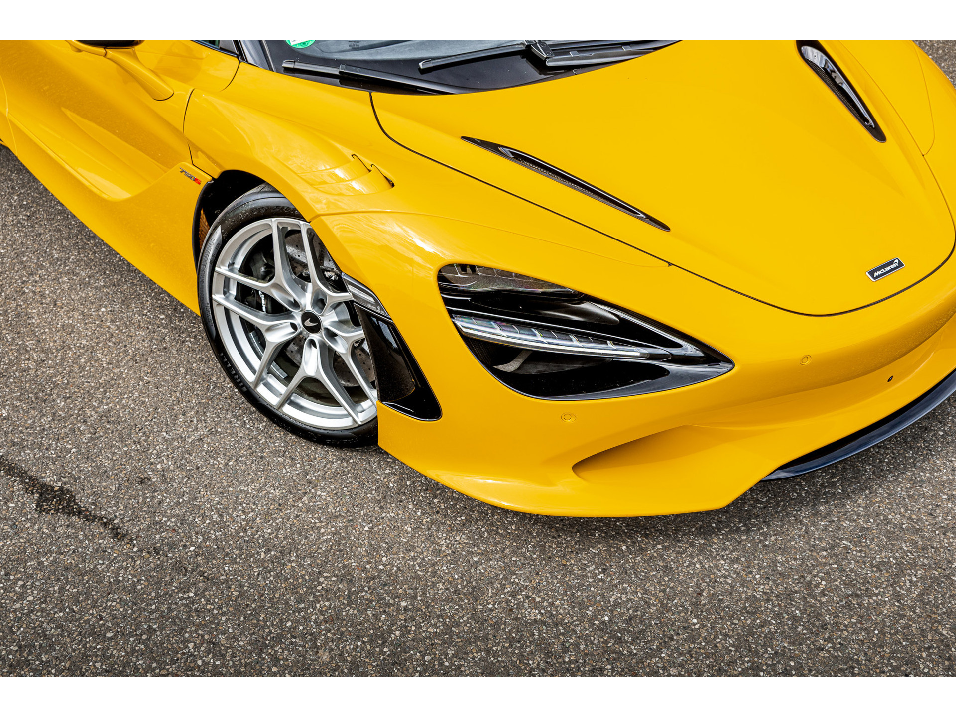 McLaren 750S, foto 3