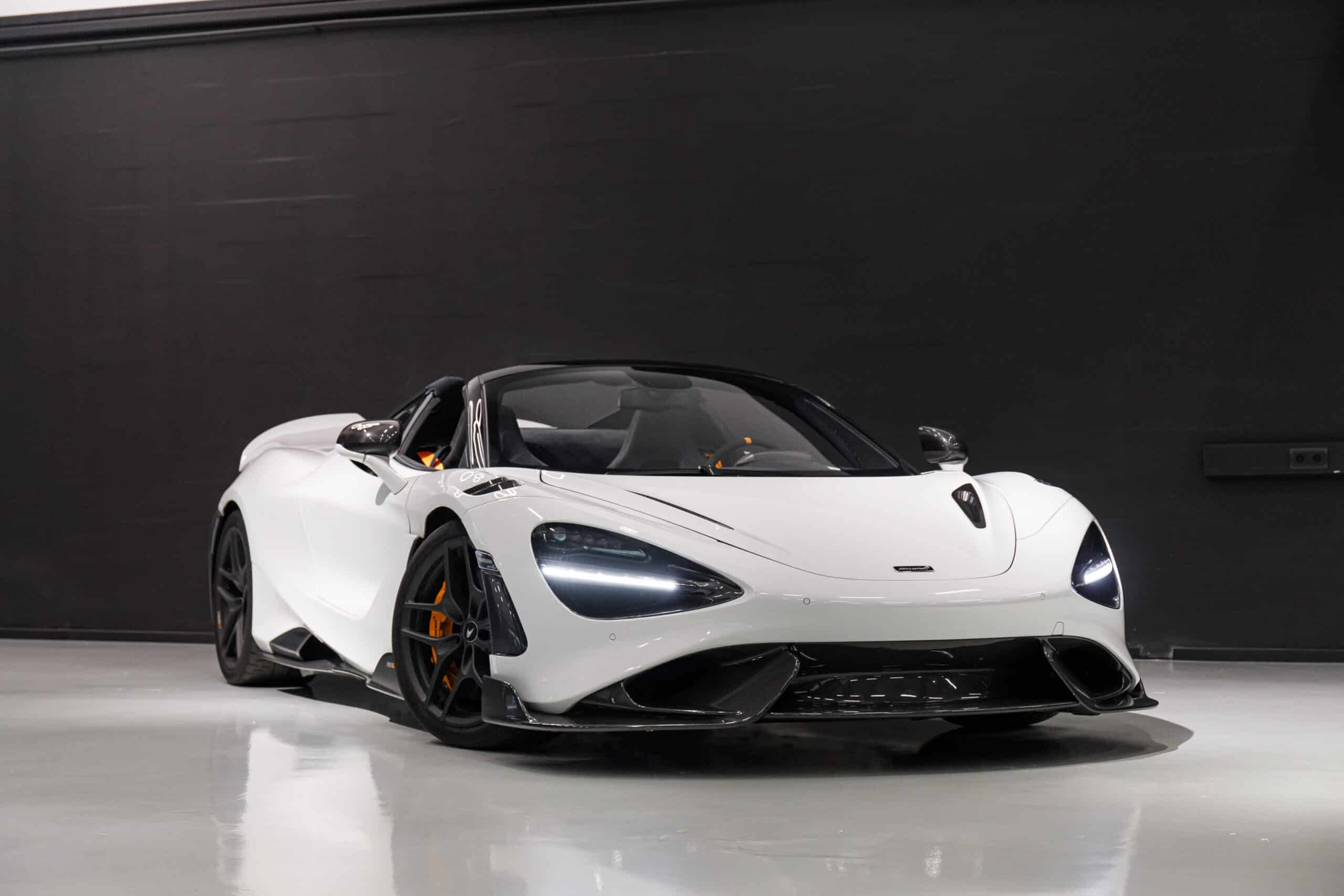 McLaren 765 LT Spider uit 2022 aangeboden voor € 519.000
