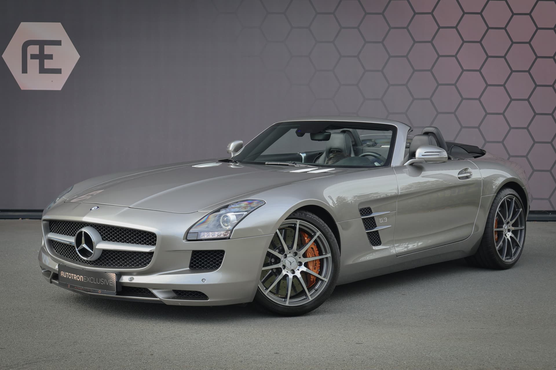 Mercedes-Benz SLS Roadster uit 2012 in Alubeam aangeboden voor €219.900