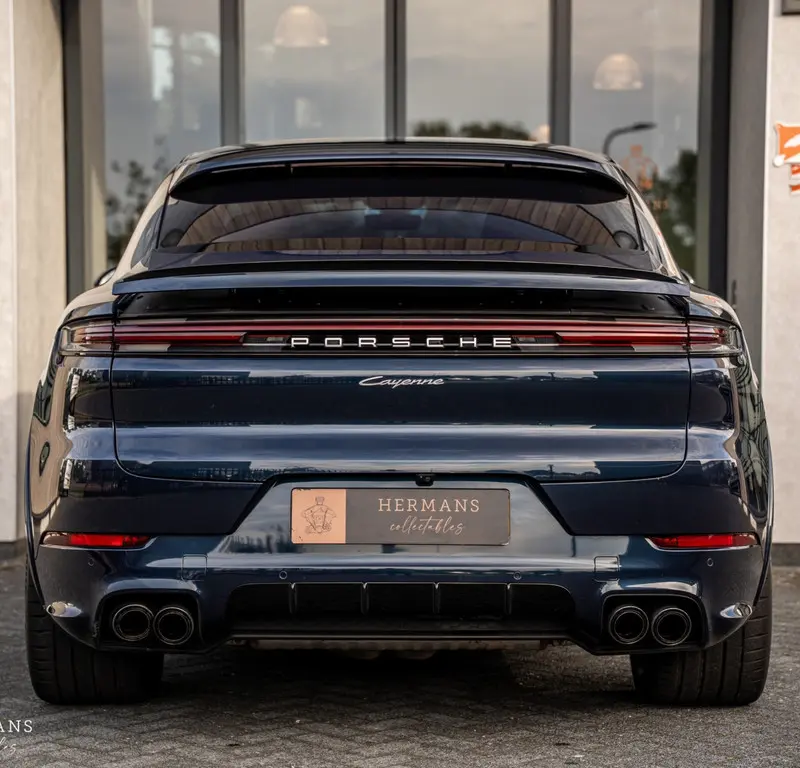 Porsche Cayenne Coupé 3.0 E-Hybrid, foto 6