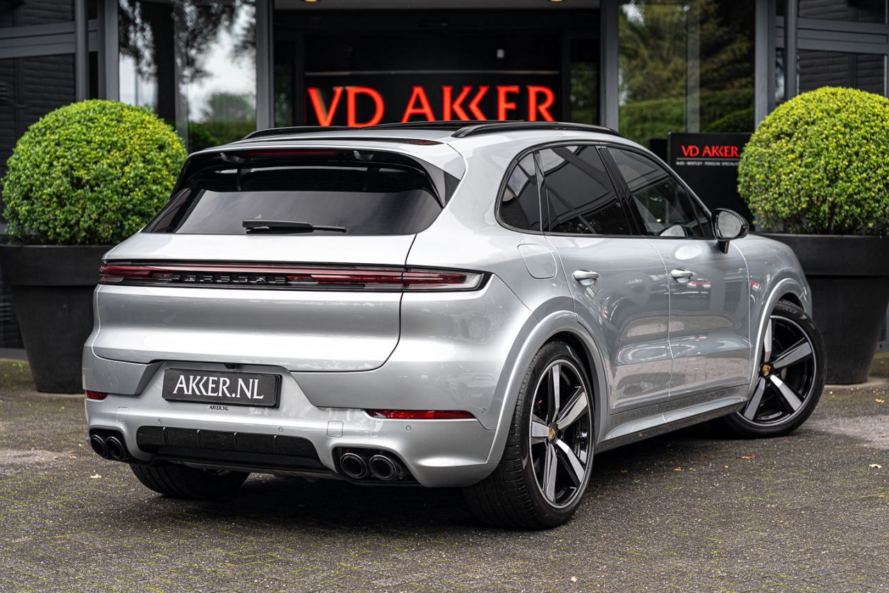 Porsche Cayenne E-hybrid SportDesign, foto 2