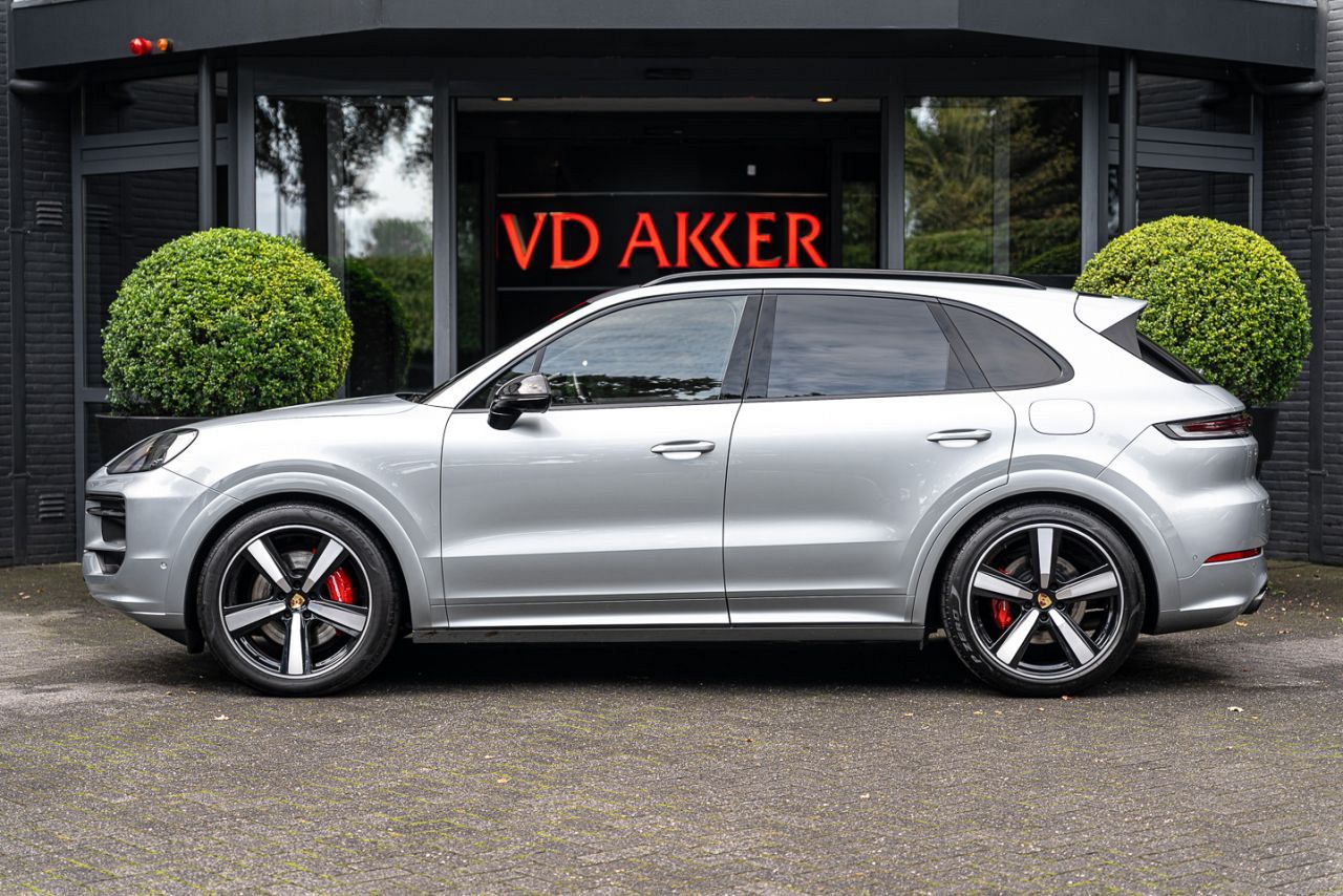 Porsche Cayenne E-hybrid SportDesign, foto 6
