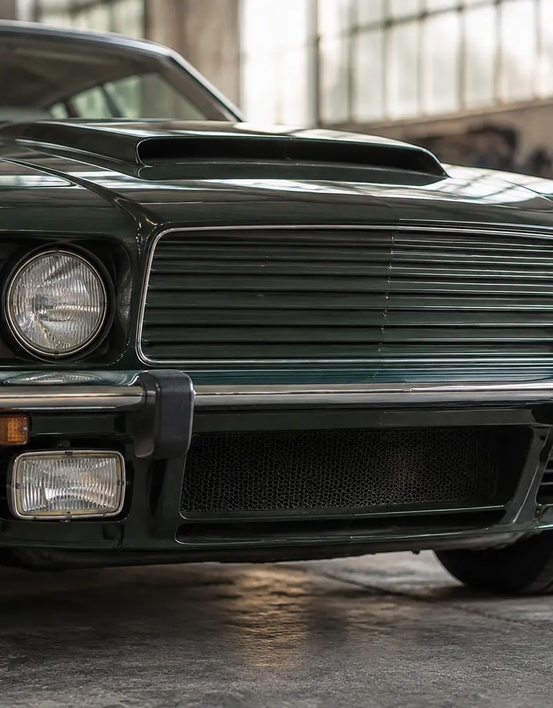 Aston Martin V8 Vantage, foto 2